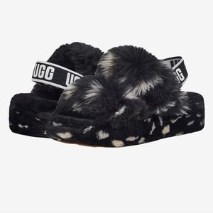 UGG oh yeah slide in black spots
